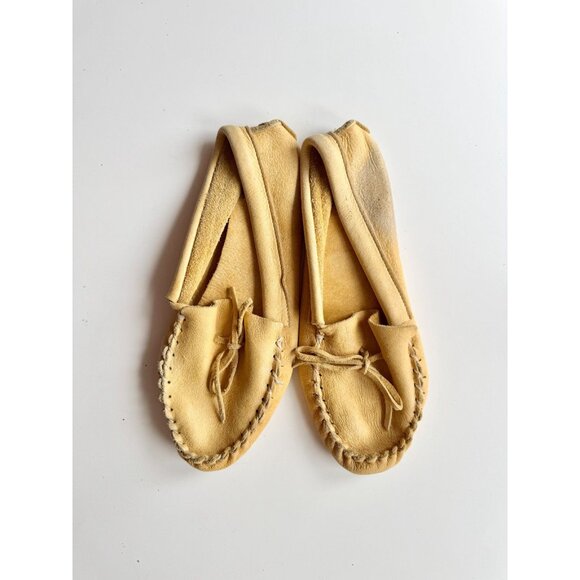 HIDES IN HAND Yellow Moose Leather Single Sole Moccasins, Size 11 - Picture 2 of 14
